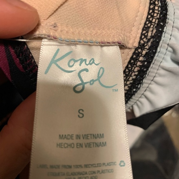 Kona Sol Floral Bikini Top- Small - Picture 11 of 11